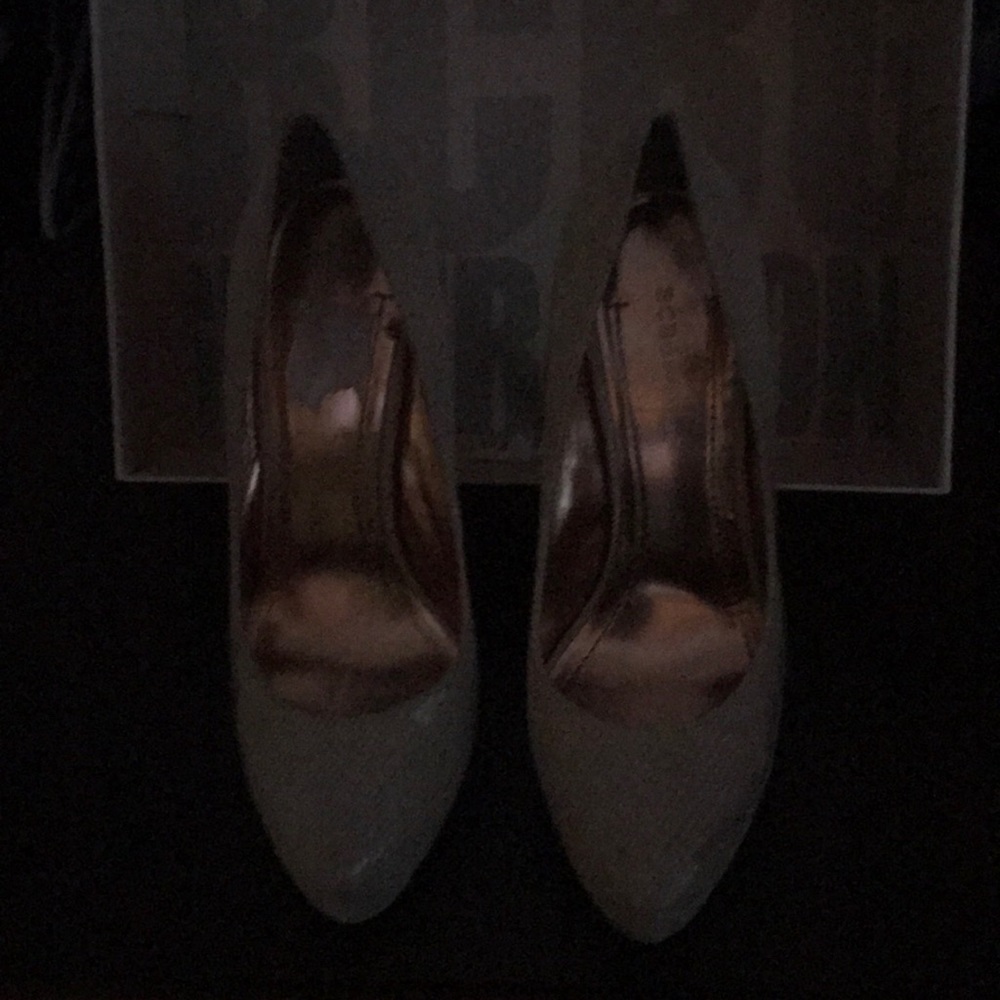 BCBG Cashew/Sandalwood Snake Le Pumps